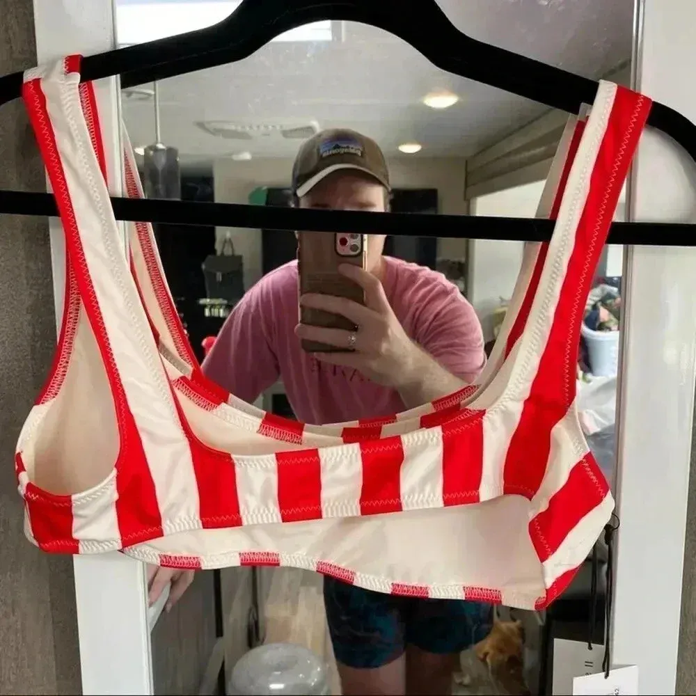 776 NWT Solid & Striped Women’s Bikini Top - Image 4