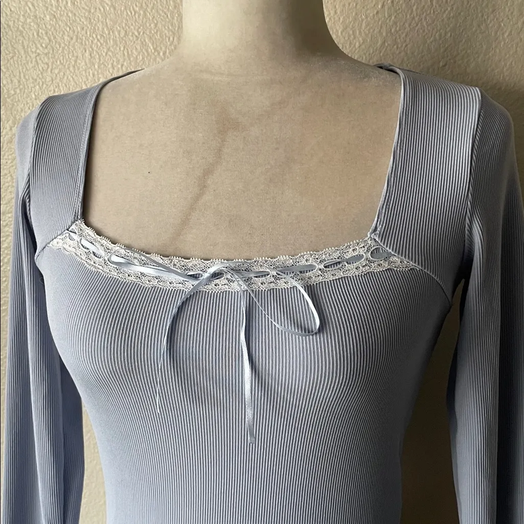 Hollister Ribbed Seamless Fabric Lace Trim Square Neck Top - Image 3