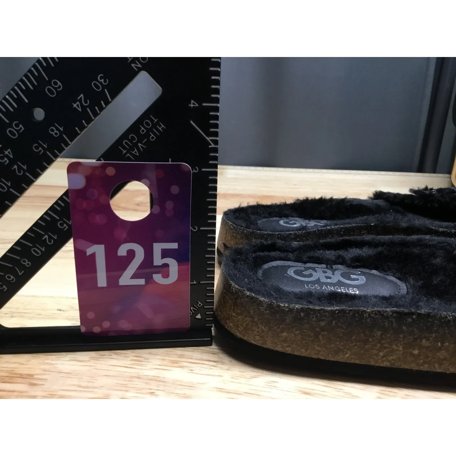 GBG Los Angeles Fuzzy Slide Sandals Women's 8.5 Black Glitter Faux Fur Slip - Image 3