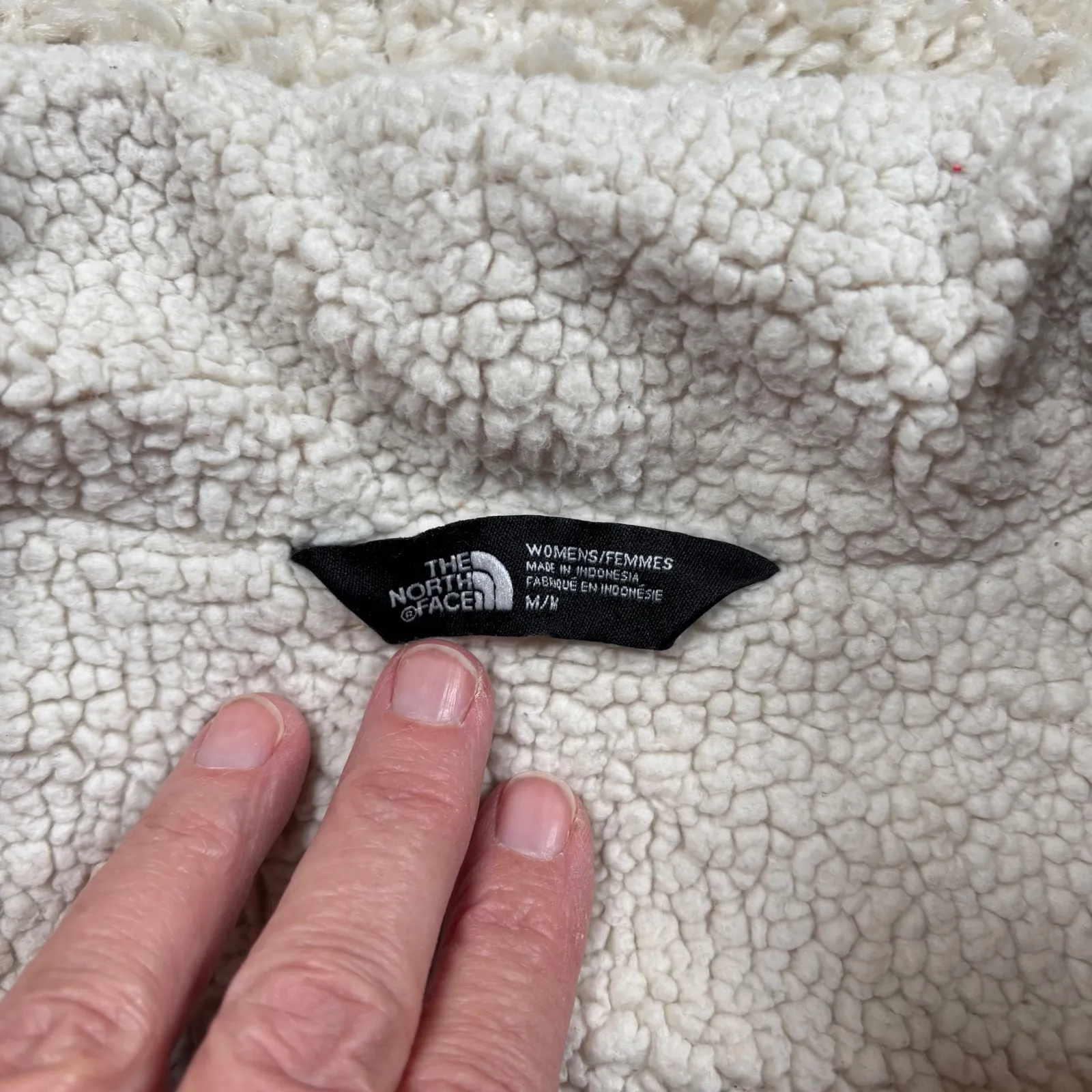 The North Face Quilted Sherpa Lined Vest Women's M/L Beige Snap Front Pockets - Image 7