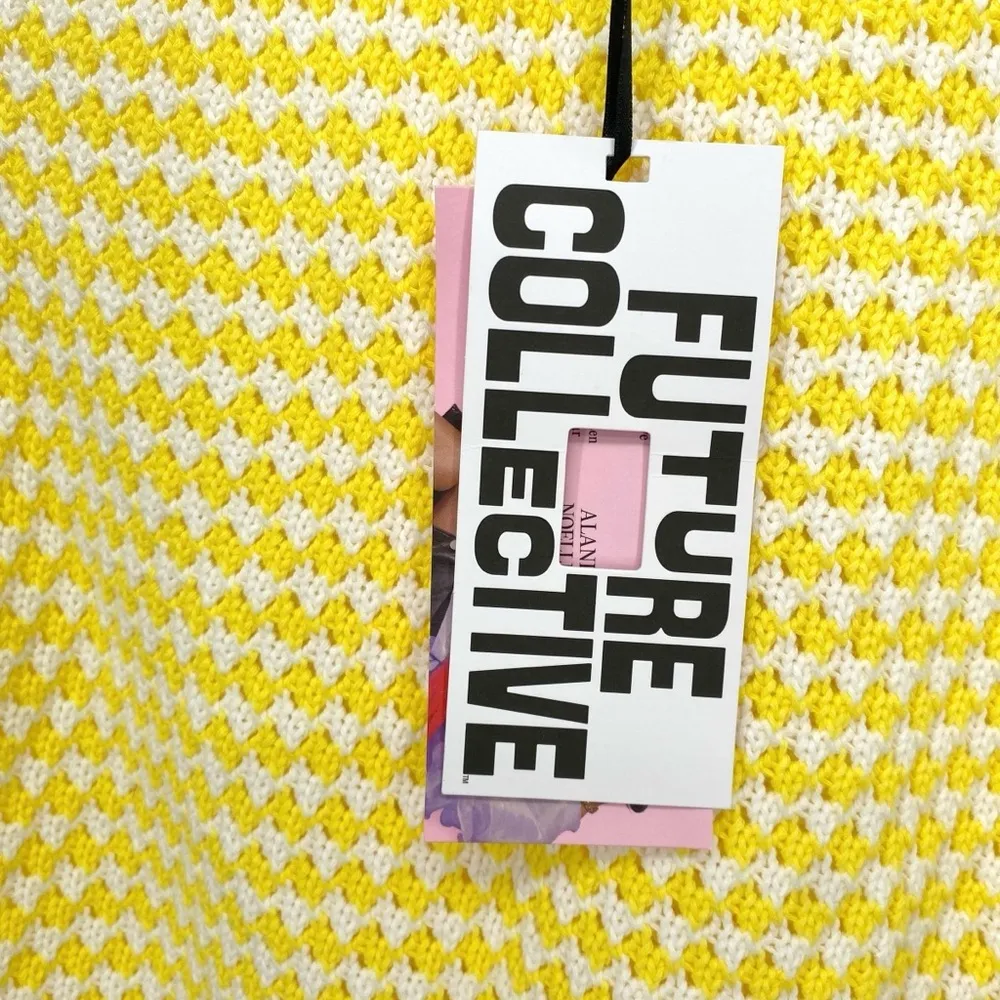 Future Collective Alani Noelle Yellow White Crochet Pullover Sweater Vest Size L - Image 2