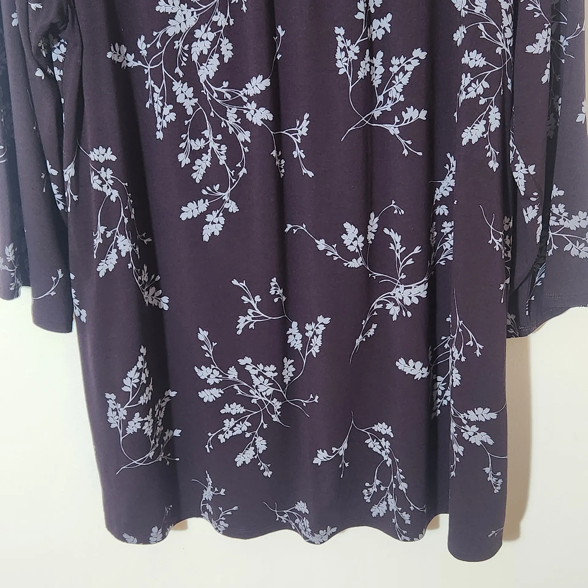J. Jill Wearever Collection Eggplant Purple Floral Knit Tunic Top Size Large - Image 4