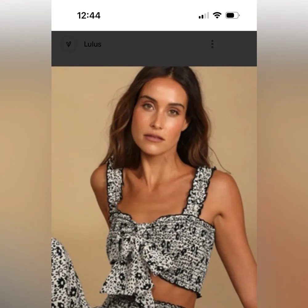 Lulus beneath the sun ruched elastic crop top tie black white NWT Size XS - Image 3