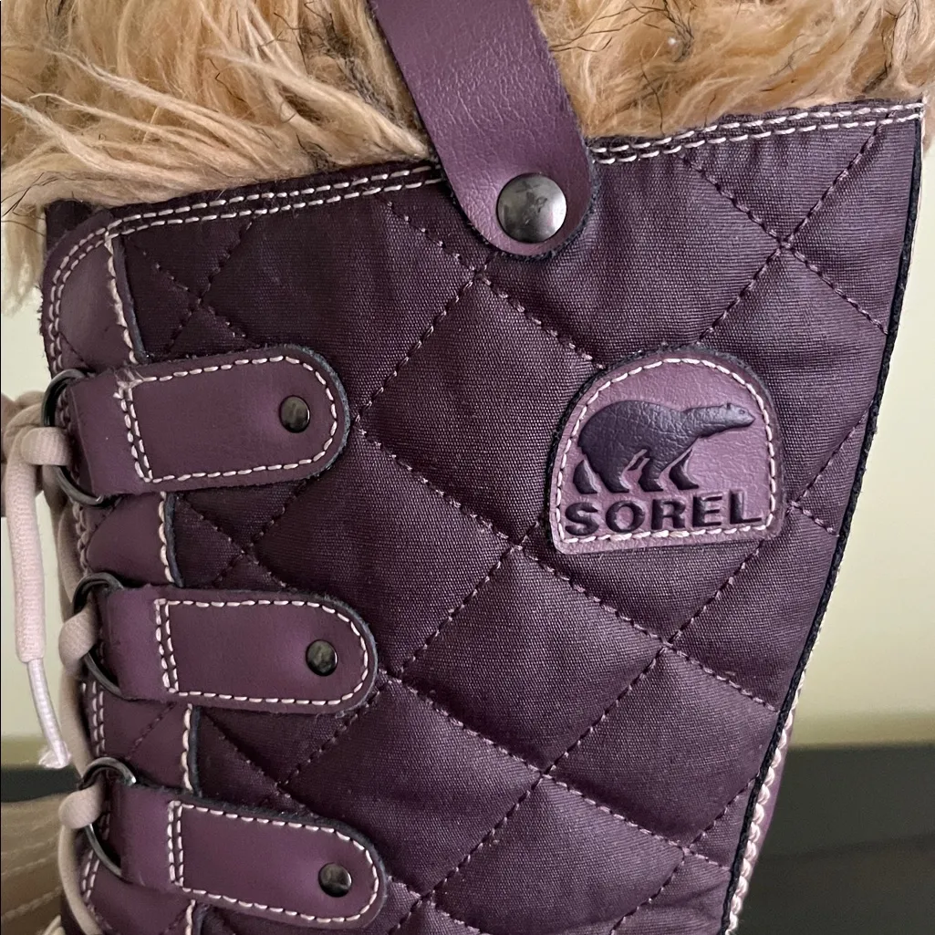 Retail 160.00 Sorel Tofino CVS waterproof boots in a purple/taupe color way - Image 2