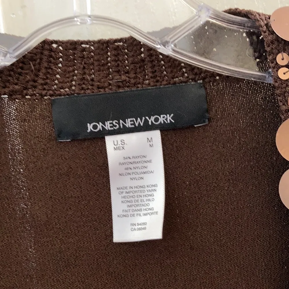 FINAL MARKDOWN Jones New York shrug medium - Image 4