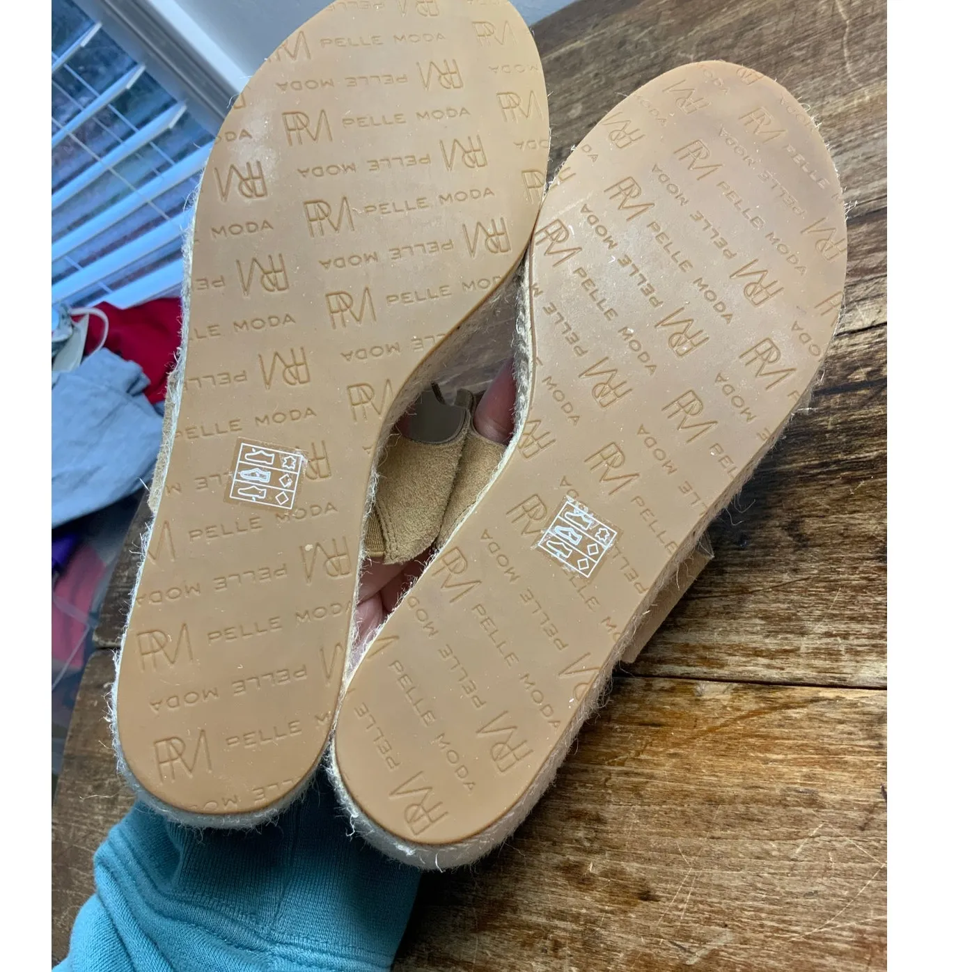 Pelle Moda Krew‎ Wedges 7.5 Tan - Image 8