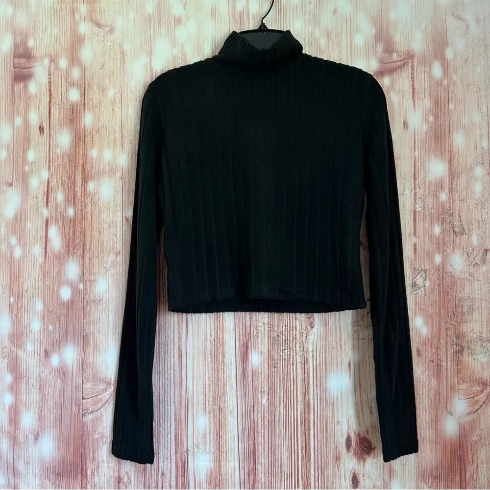 Unbranded Black Cropped Ribbed Mock - Image 2