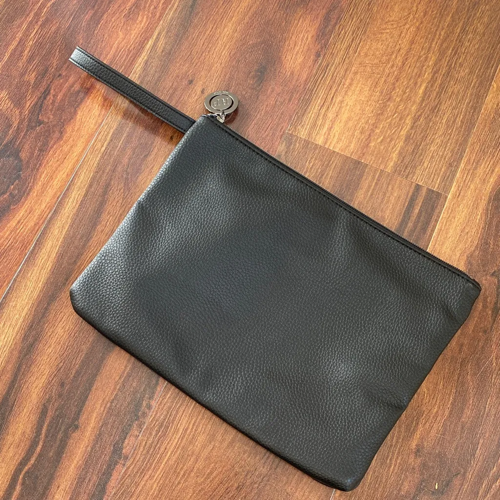 Rachel Parcell Itzy Ritzy Pebble Leather Wristlet Clutch Bag Magnetic Sleeve Black - Image 3