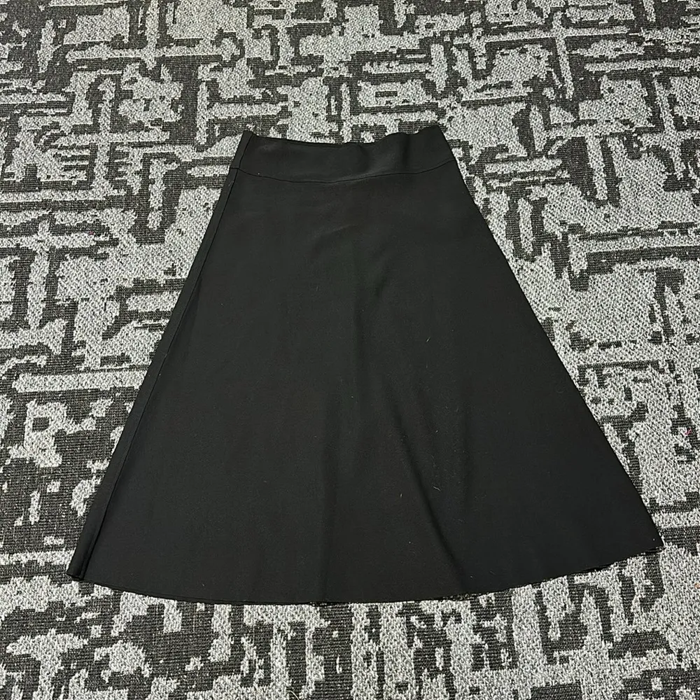 H&M Black A-Line Skirt - Size 10 - NWT - Image 4