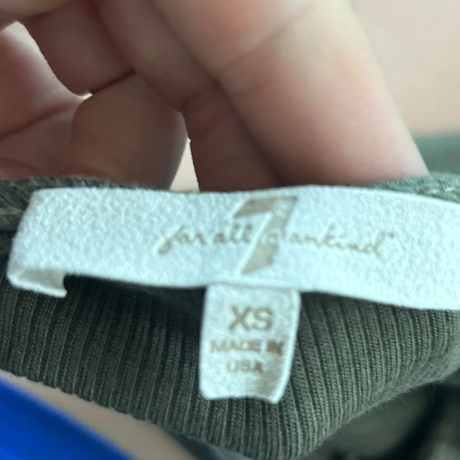 7 For All Mankind Women's Short Sleeve Olive Tee - Image 4