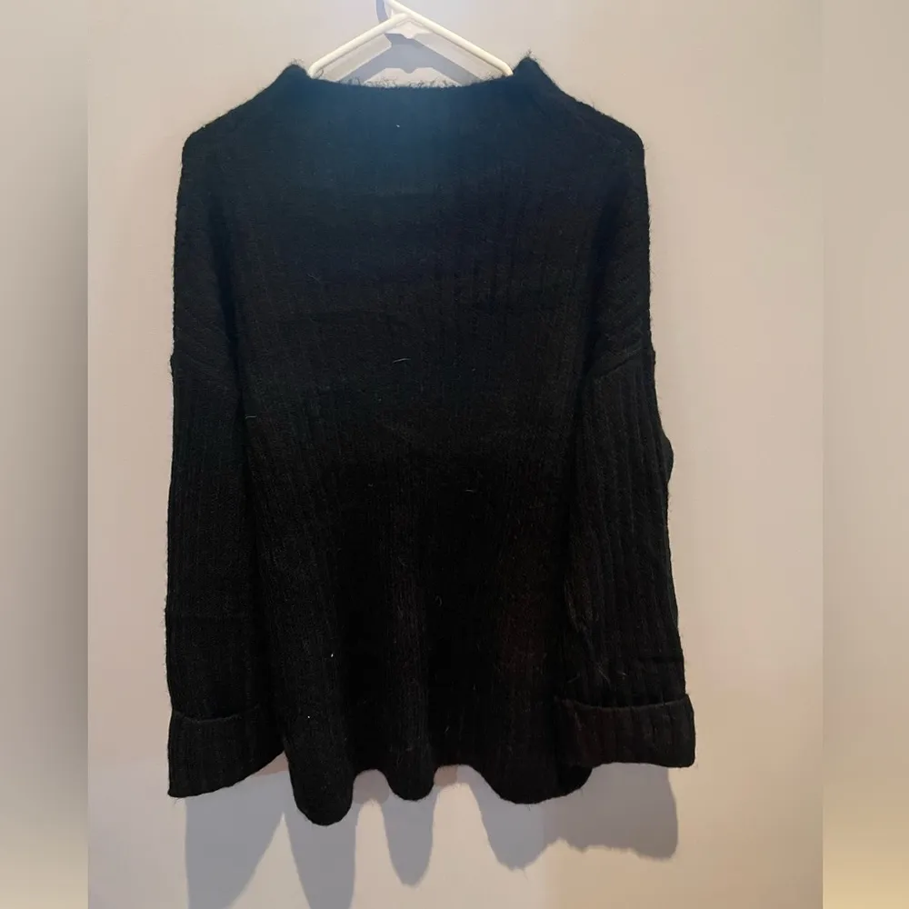 NWT  Old Navy Tunic Length Black Sweater In Size L - Image 2