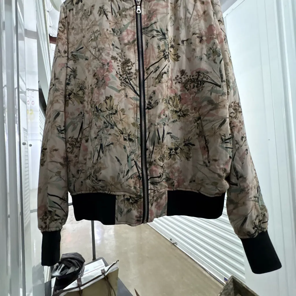 I.N. Studio Feminine Floral Jacket in Cream Pastels and Black Trim XL - Image 9