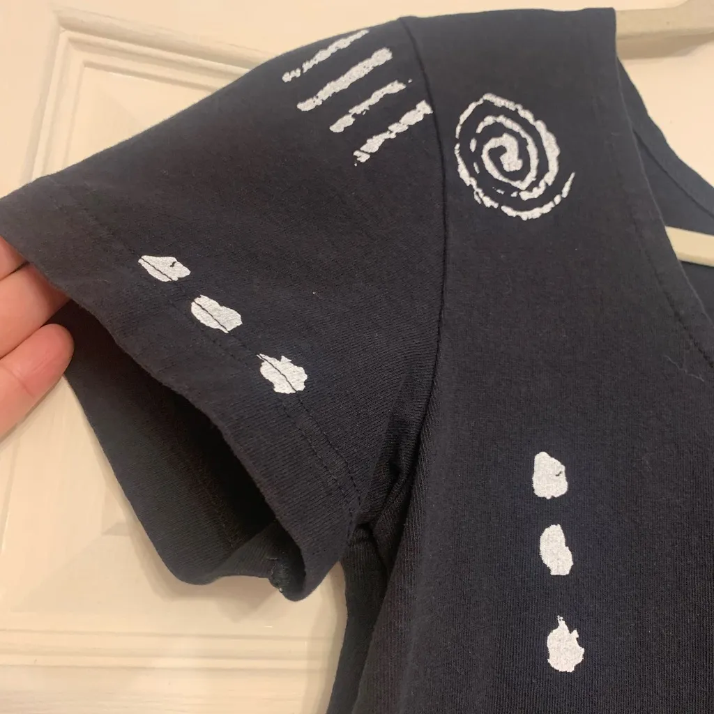 M Mac Black & White “Rock Fish” Print Midi Tee Small Dress. 2601 - Image 3