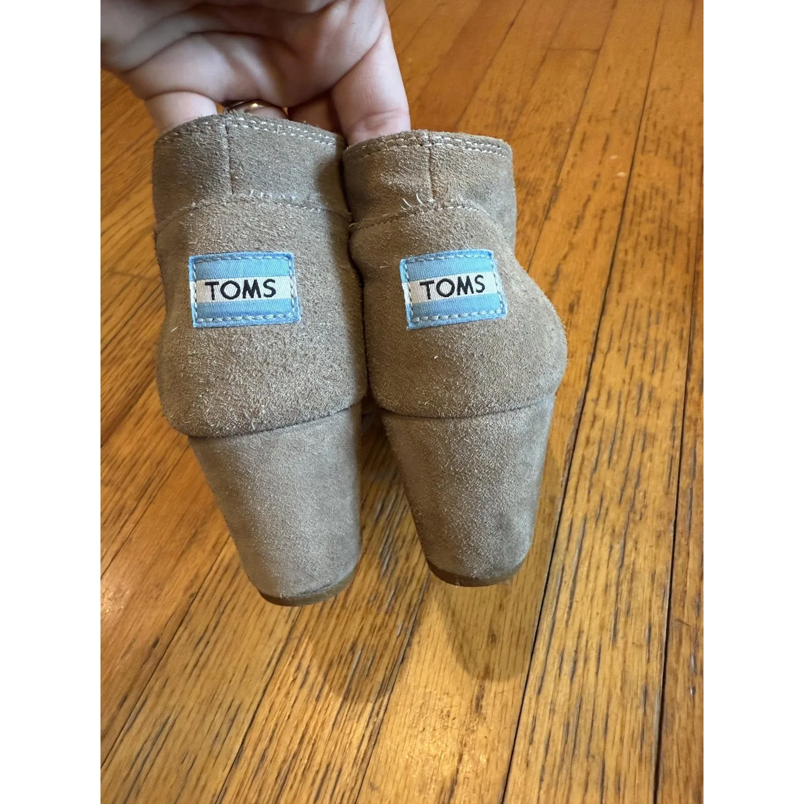 TOMS Shoes Womens Size 8 Wedge Booties Taupe Suede Lace Up Desert Heels Casual - Image 7