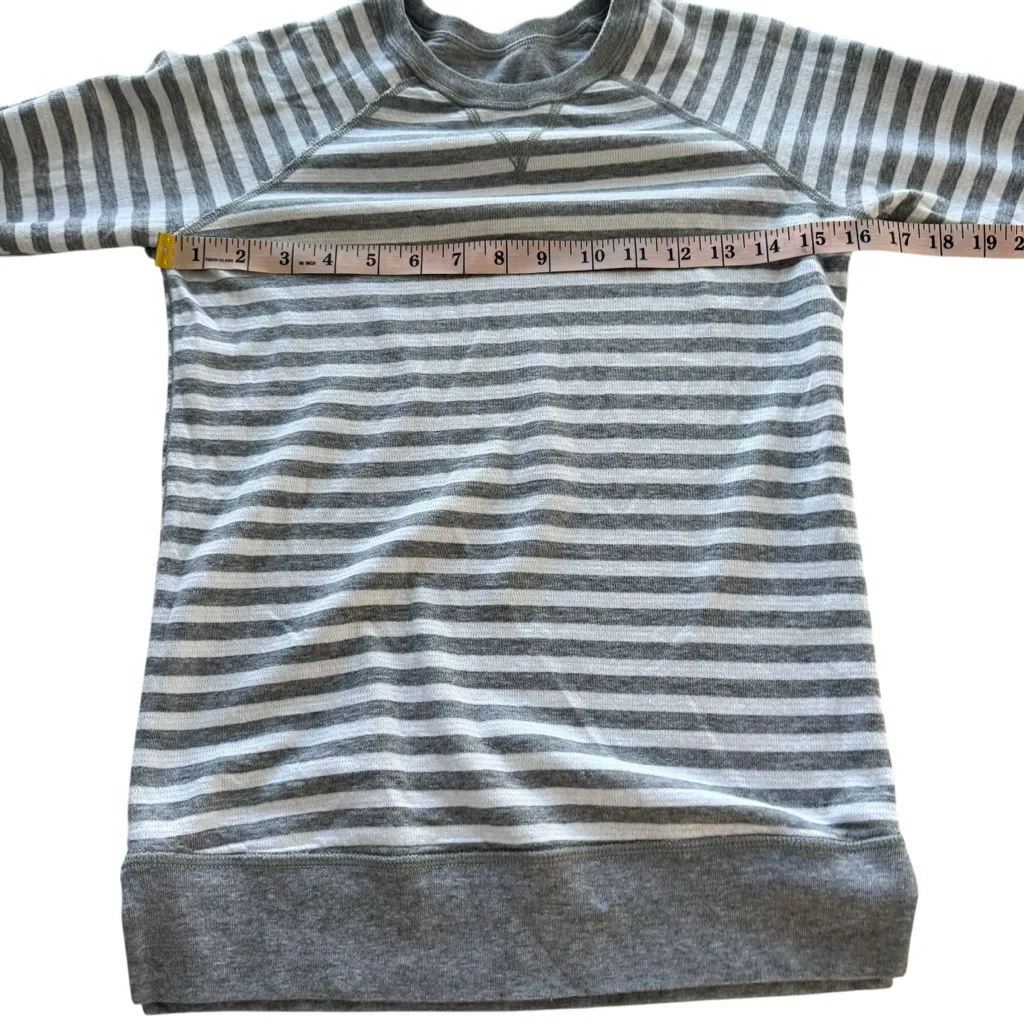 LULULEMON Open Your‎ Heart Long Sleeve II Reversible Gray Striped Heathered XS 4 - Image 11