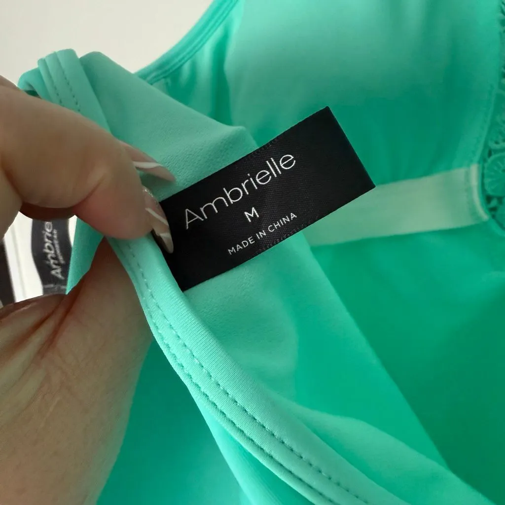 Ambrielle Women’s Medium Mint One Piece Swim New - Image 6