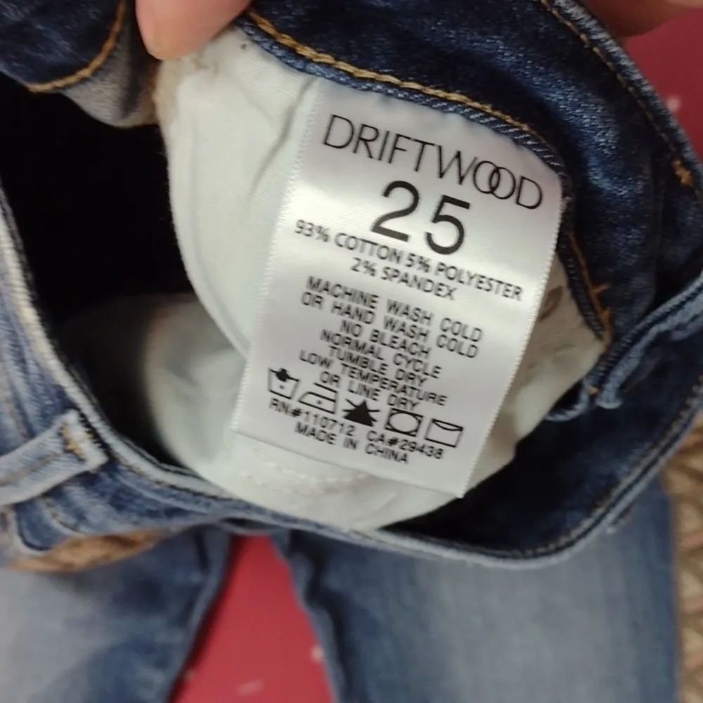 Driftwood Jackie high rise jeans size 25 - Image 6