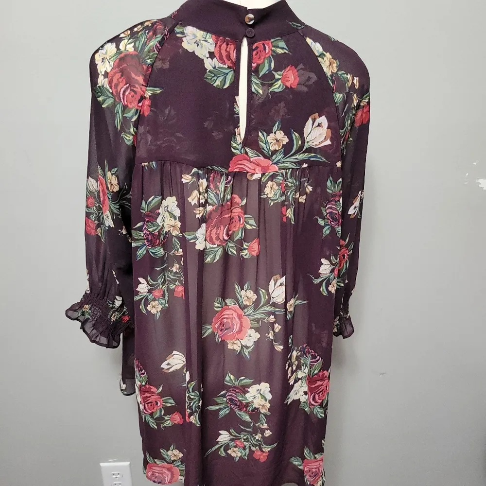 DR2 plum floral high neck neck blouse size 1x - Image 5