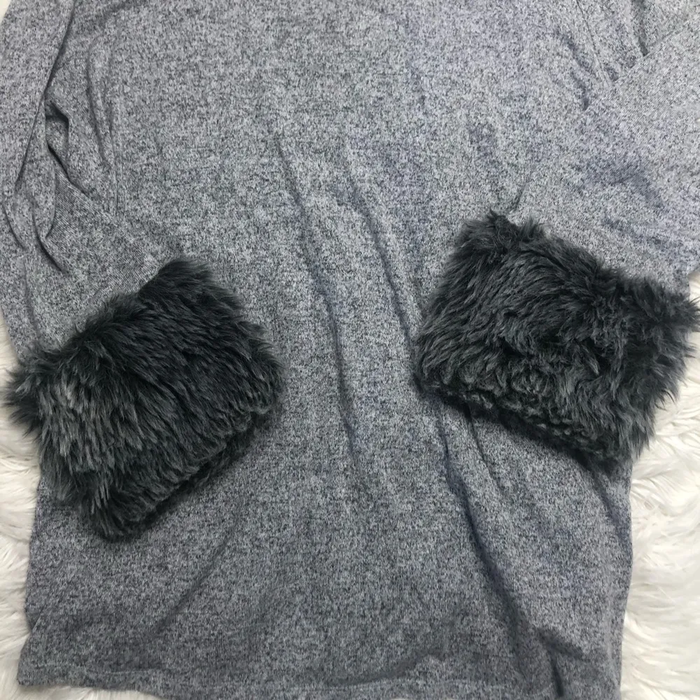 NWOT lane Bryant furry cuff sweater top 18/20 - Image 3