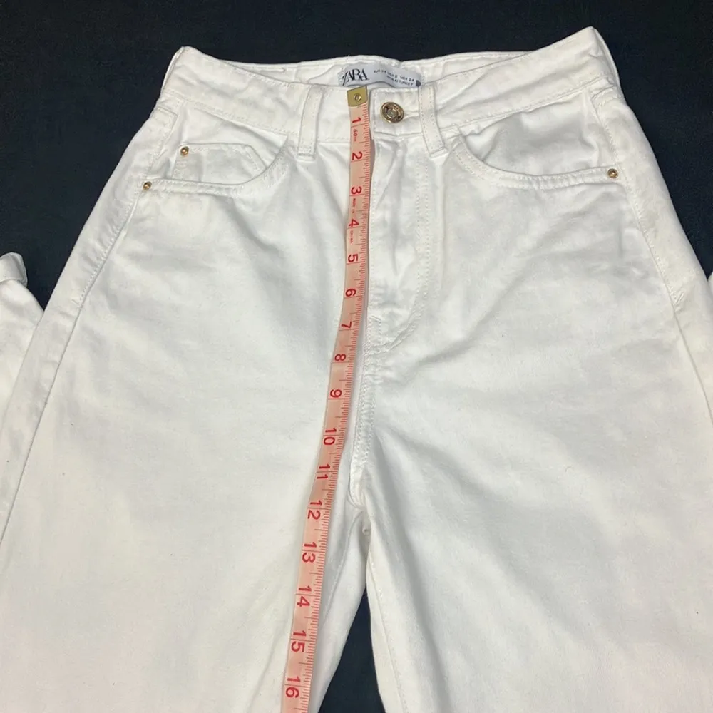 ZARA  white high waisted Jeans woman’s size 2 - Image 4