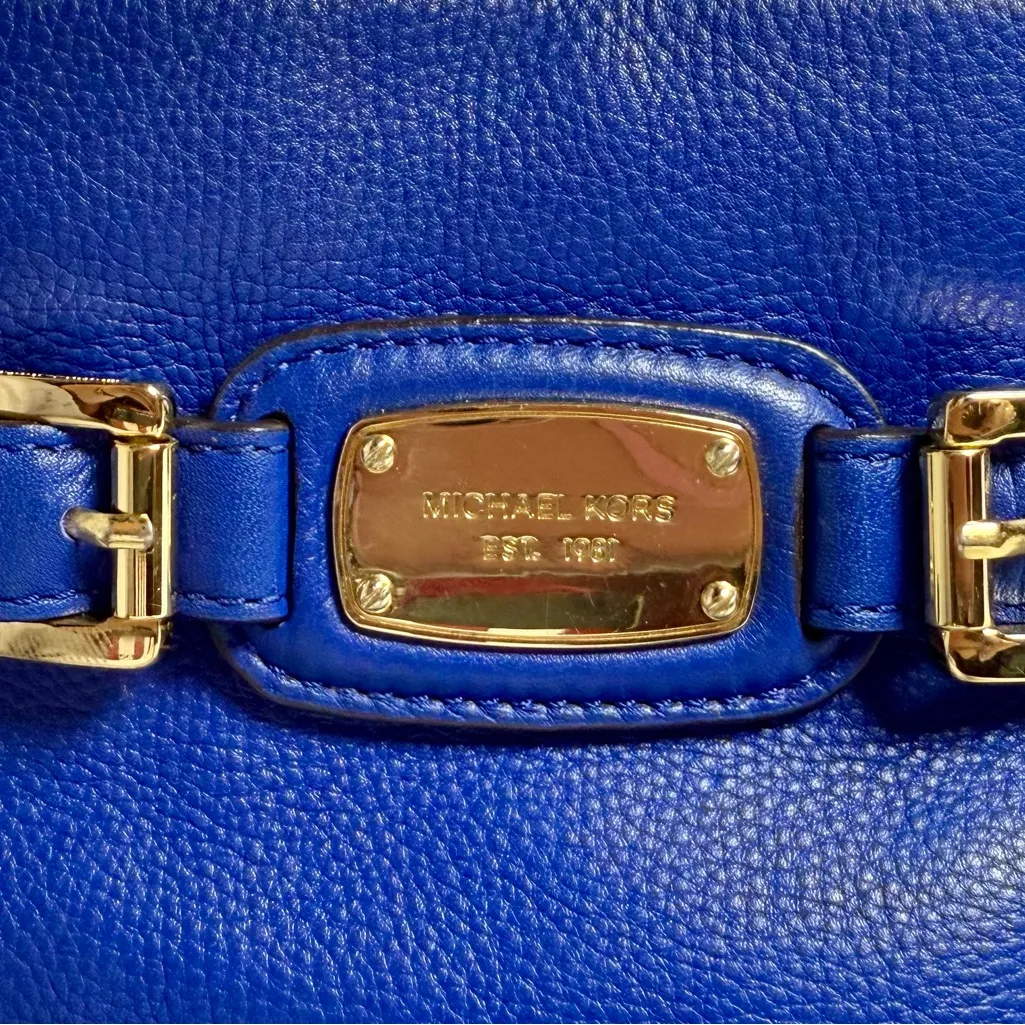 Michael Kors Royal Blue Leather Bag with Gold Details - Image 3