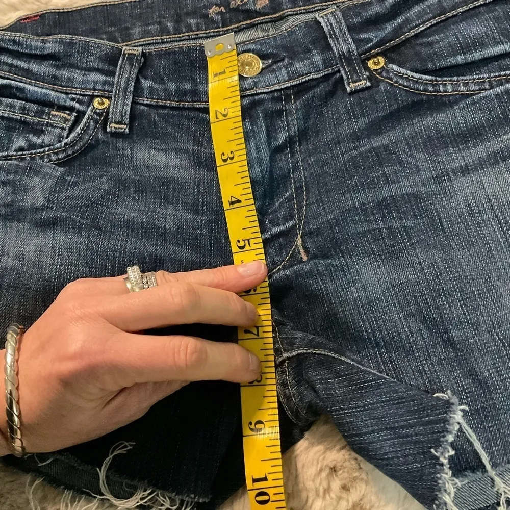 7 For All Mankind Dojo Denim Shorts Size 29 Womens Dark Wash Raw Hem - Image 3