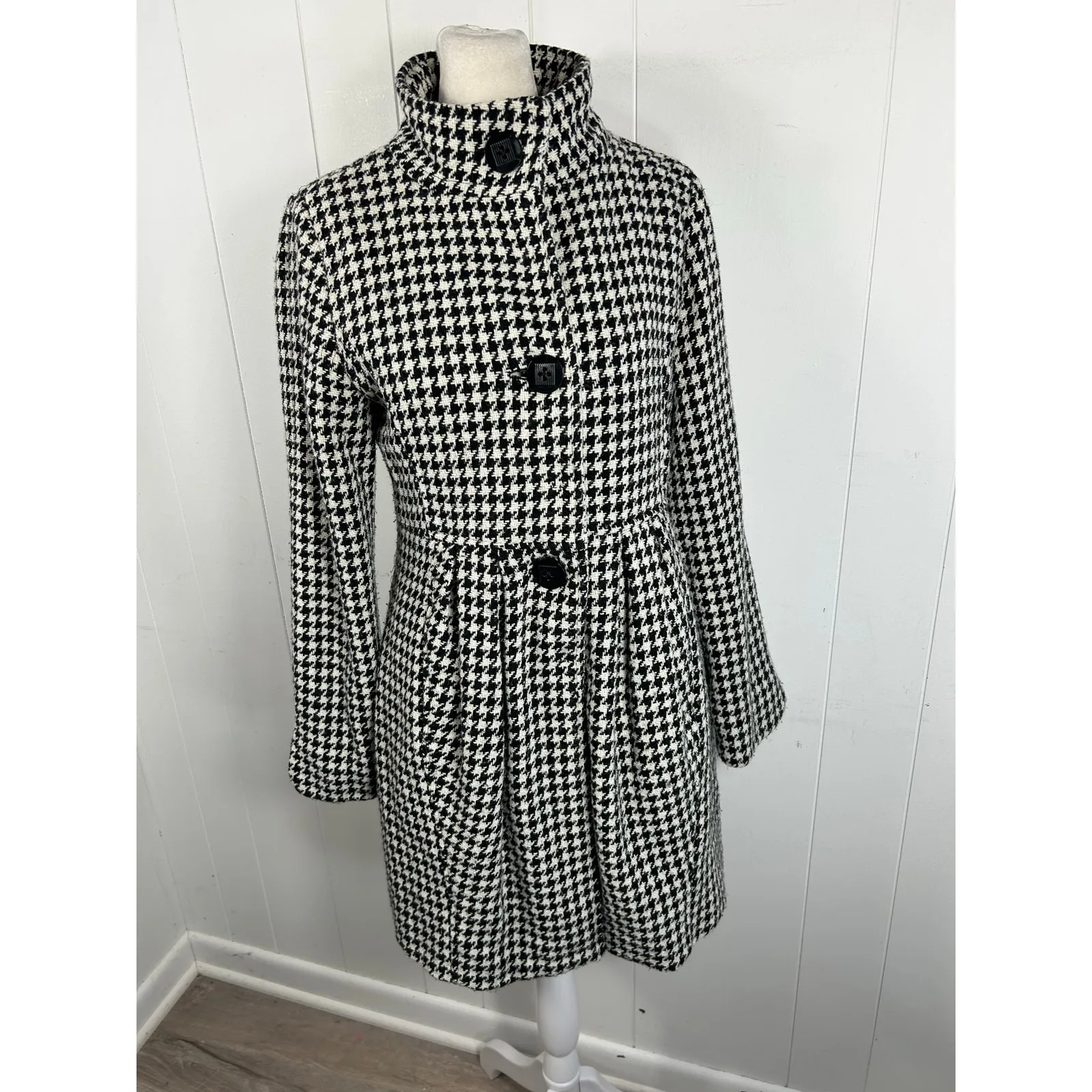 Bitten by Sarah Jessica Parker black and white houndstooth pea coat Size M Size M - Image 4