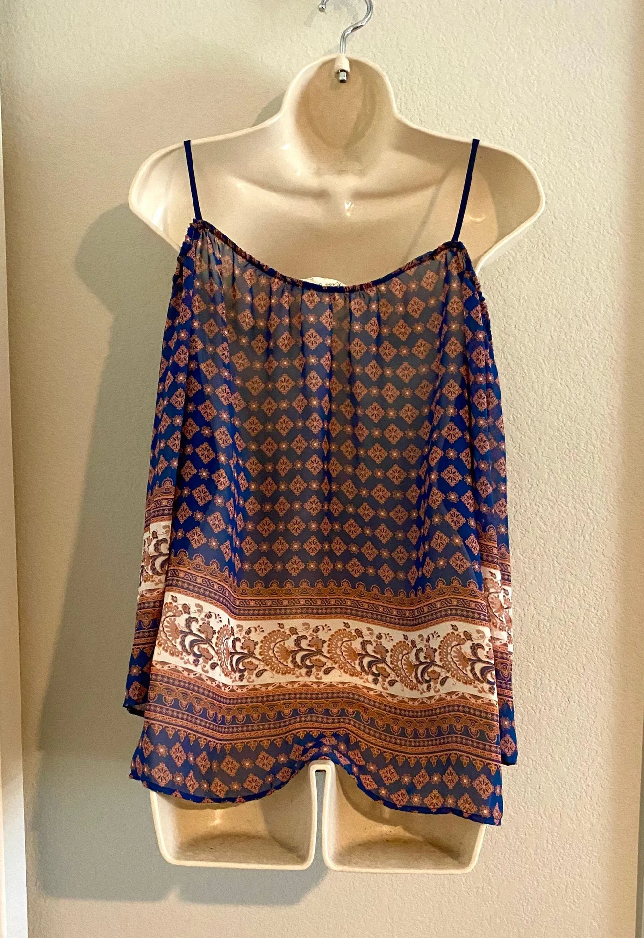 Like new boho sheer  blouse. Sz M - Image 5
