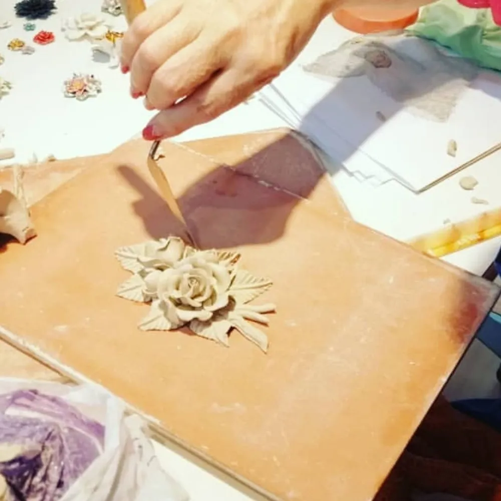 Vintage 1991 Hand Crafted & Hand Painted Porcelain Floral Gold Brooch from Spain - Image 2