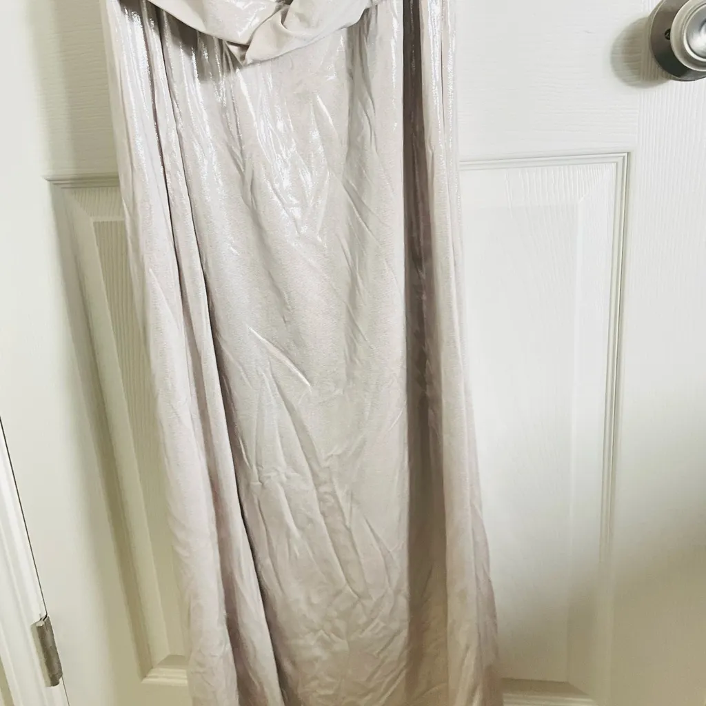 ZARA NWT MAXI FOIL HALTER DRESS
SIZE LARGE - Image 6
