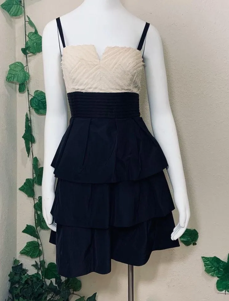 BCBG Maxazria Lace Ruffle Cocktail Prom Dress - Image 3