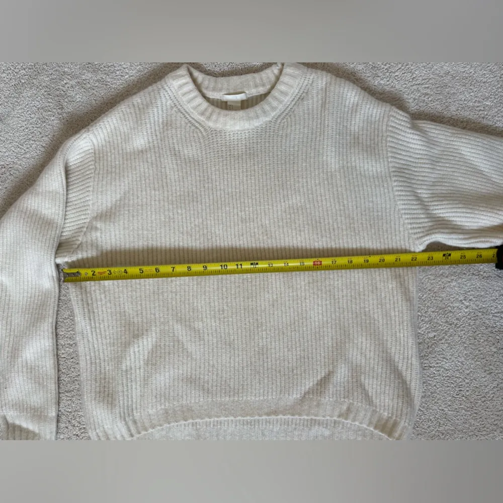 Wool content cream Soft Knit Sweater. Round neck, dropped shoulders. Size Small - Image 9