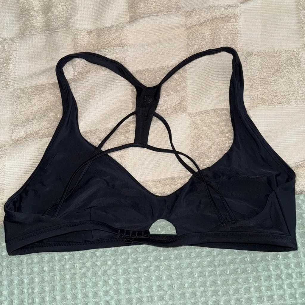 Lululemon Surf to Sand Booster Bikini Top— M - Image 3