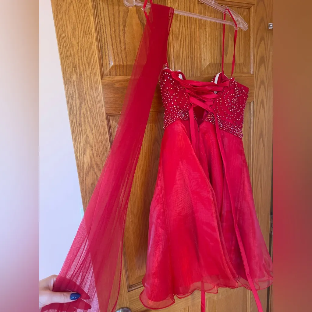 Elegant Red Strapless Dress - Image 6