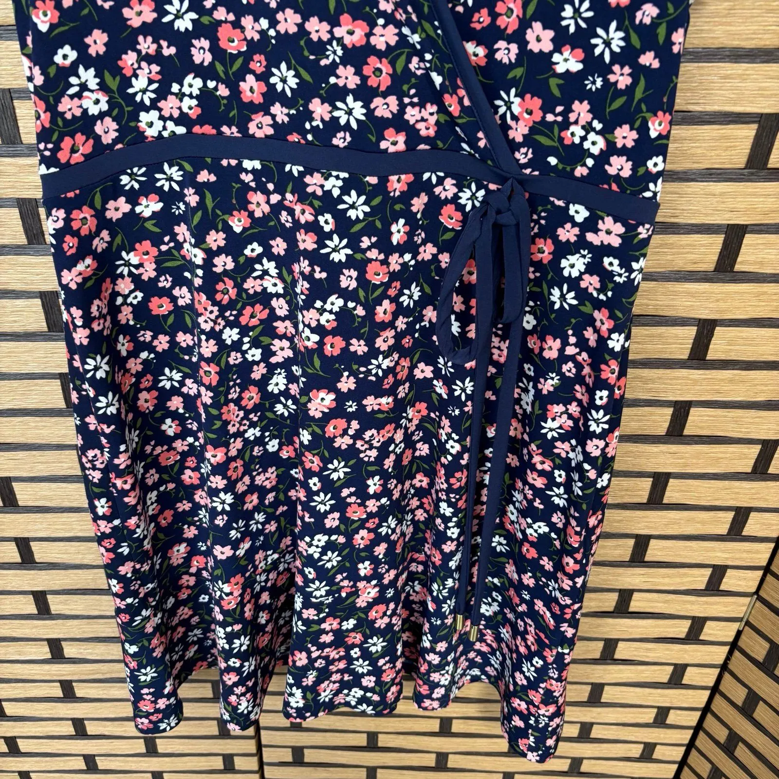 MICHAEL Michael Kors Navy Floral‎ Dress Size Medium Petite - Image 4