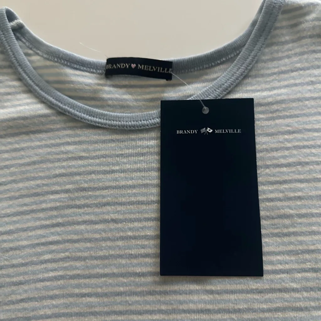 Brandy Melville Blue and White Striped Tee - Image 2