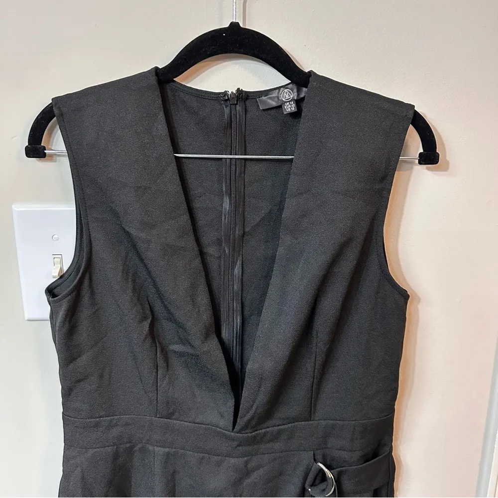 Missguided Black Skort in Size 10 - Image 2