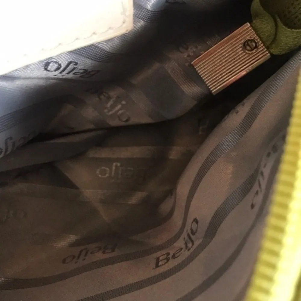 Beijo Mini Bag with long removable strap Green - Image 10