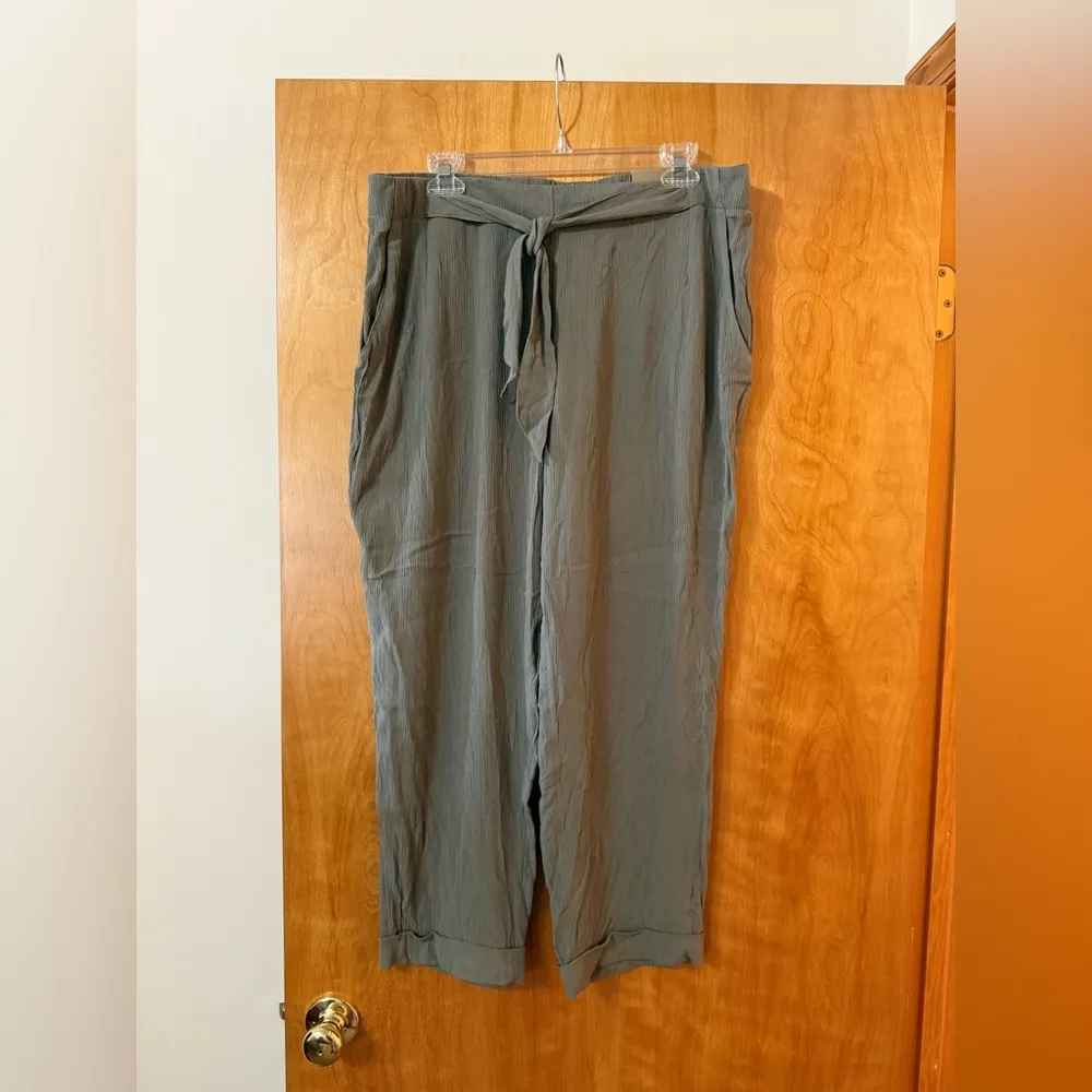 CHICO'S Tapered Ankle Gauze Pants Olive Rayon Waist Tie Accent NWT Size 2.5 - Image 11