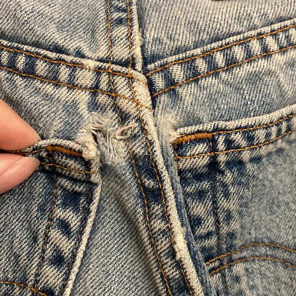 Vintage Levi’s Button Fly Taper Leg Jeans - Image 5