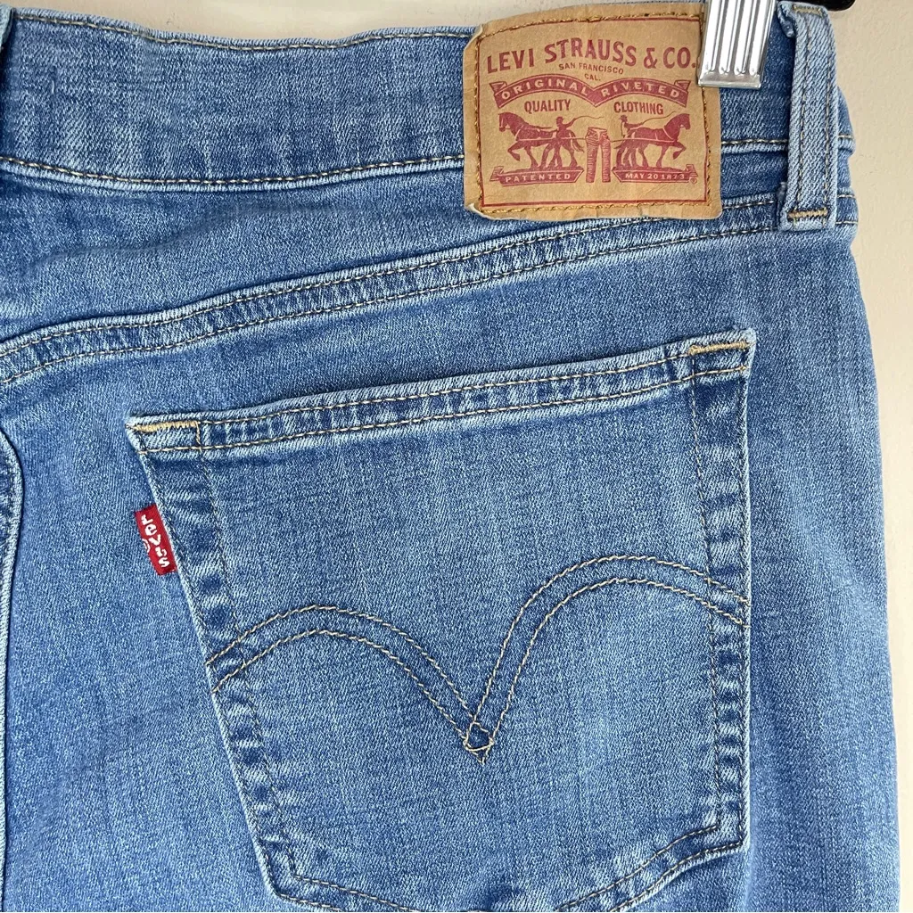 LEVI’S Women’s Boyfriend Rise Jeans, Size 32 - Image 7