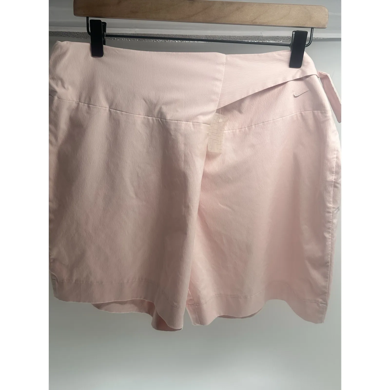 Nike Women's Shorts Washed Coral Pink Size‎ Medium - Image 2