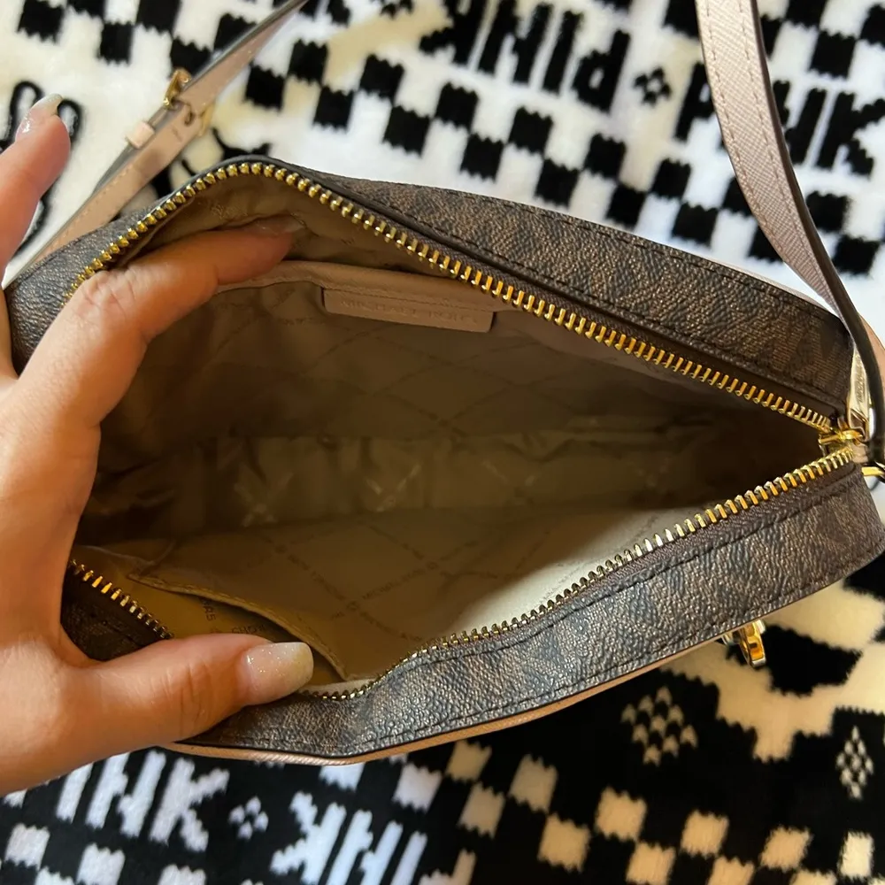 Michael Kors chain crossbody bag - Image 3