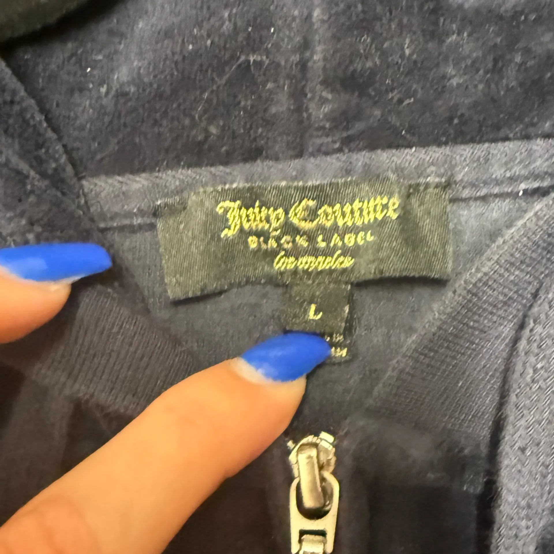Vintage juicy couture black label velour hoodie - Image 4