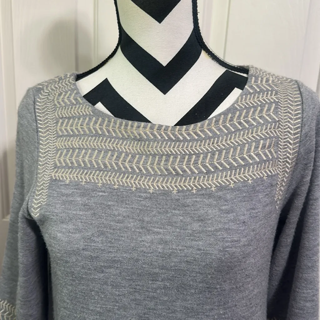 Edme & Esyllte Anthropologie Gray Embroidered 3/4 Sleeve Sweater Dress - Image 2