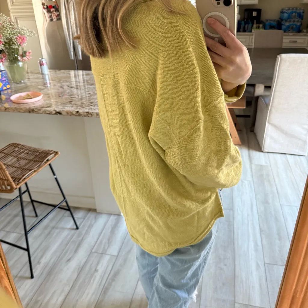 American Eagle Oversized Henley Pullover Sweatshirt Medium - Image 4