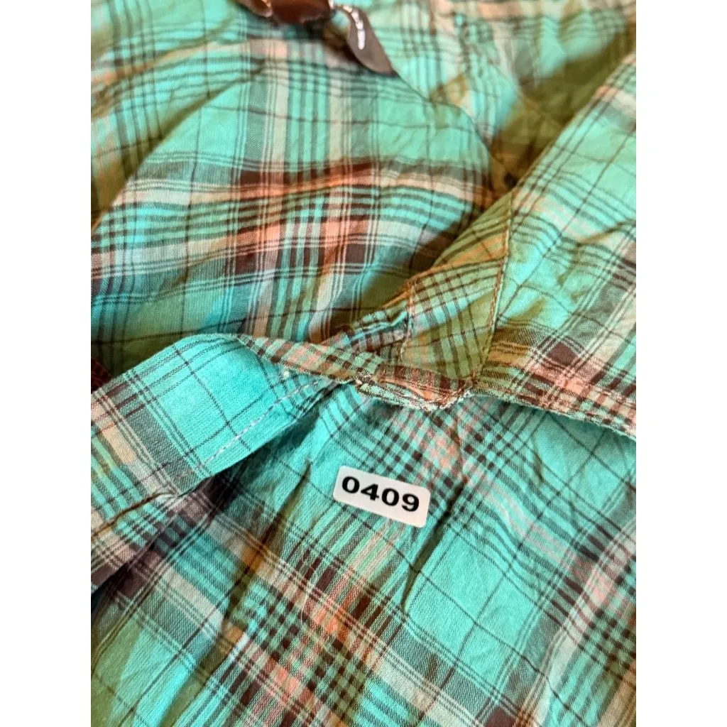 NWT Rock & Republic Womens Crinkled green  Plaid Shirt With Studded Details Butt - Image 6