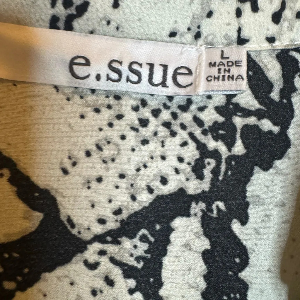 e.ssue Snake Print Shirt Dress  Black & White Animal Print Front Knot Size L - Image 11