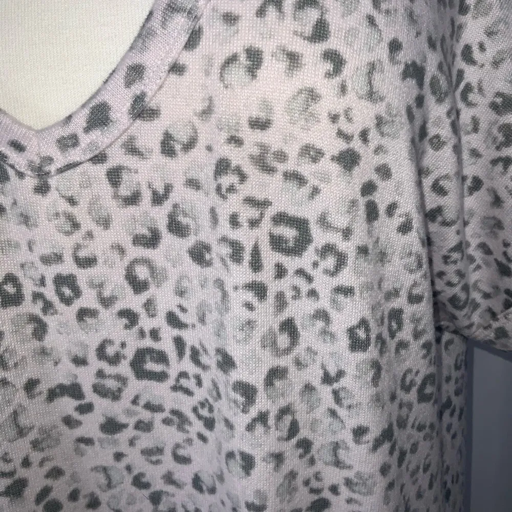 Tahari Dusty Rose Gray V Neck Short Sleeve Super Soft Sleep Shirt Night Gown XL - Image 8