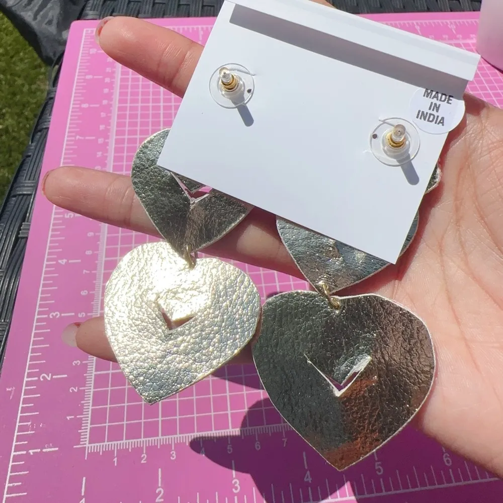 Noir soft Braided Beads lightweight heart shaped earrings blue pink white Gold - Image 4